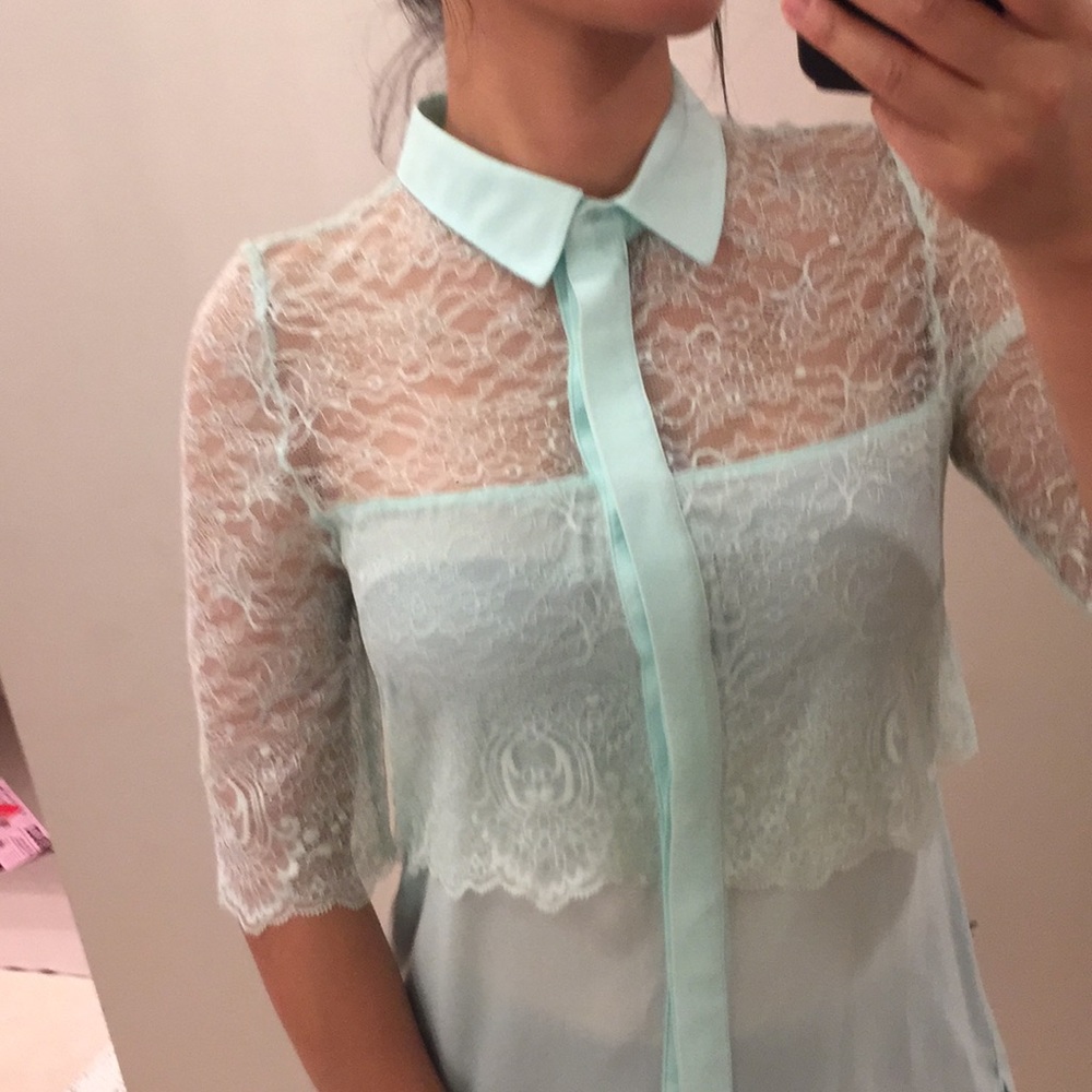 Zara mint button up shirt. Fits Xs-S